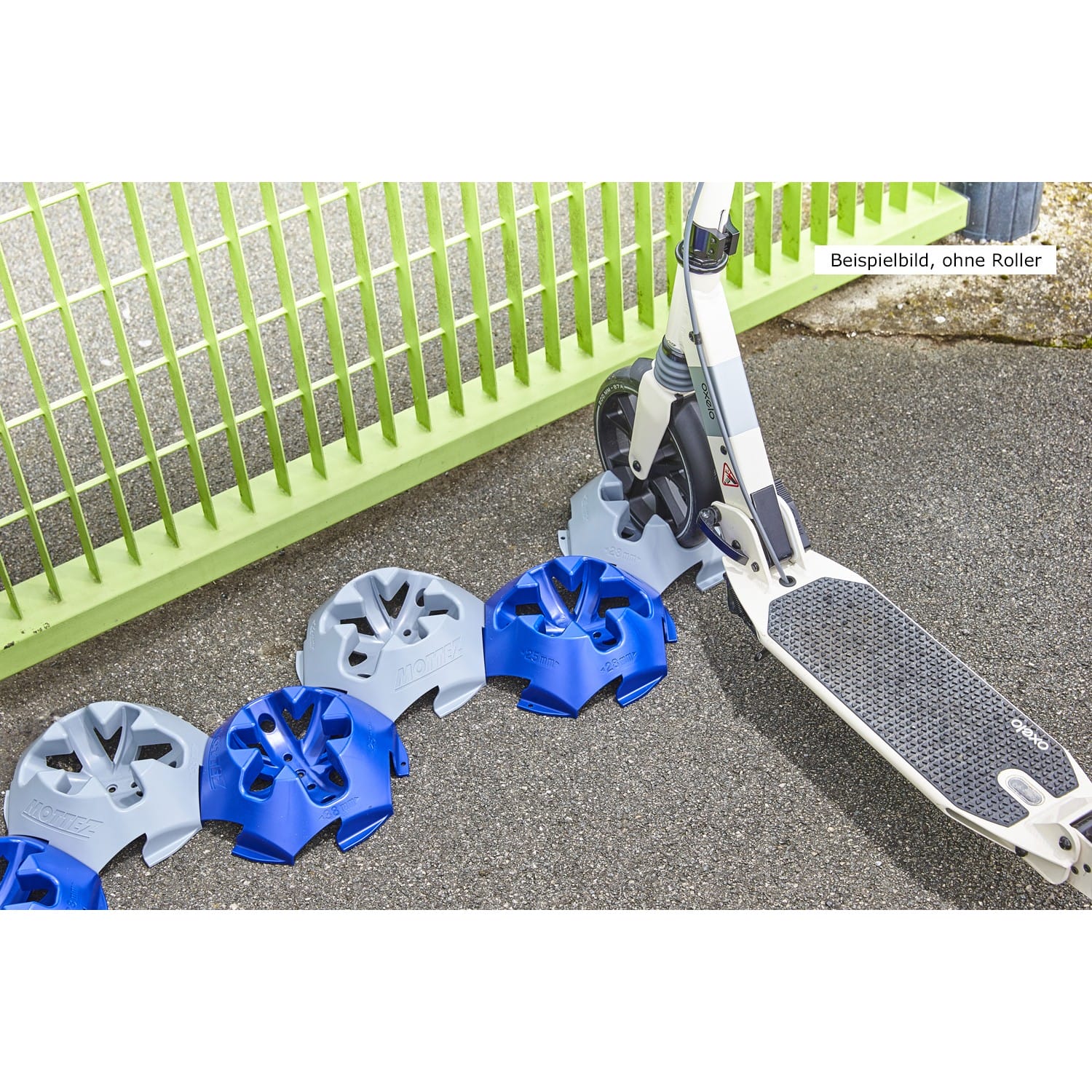 MOTTEZ Bodenständer Stellplatz in Grau, erweiterbar & frei anordnen für Roller BILD 6