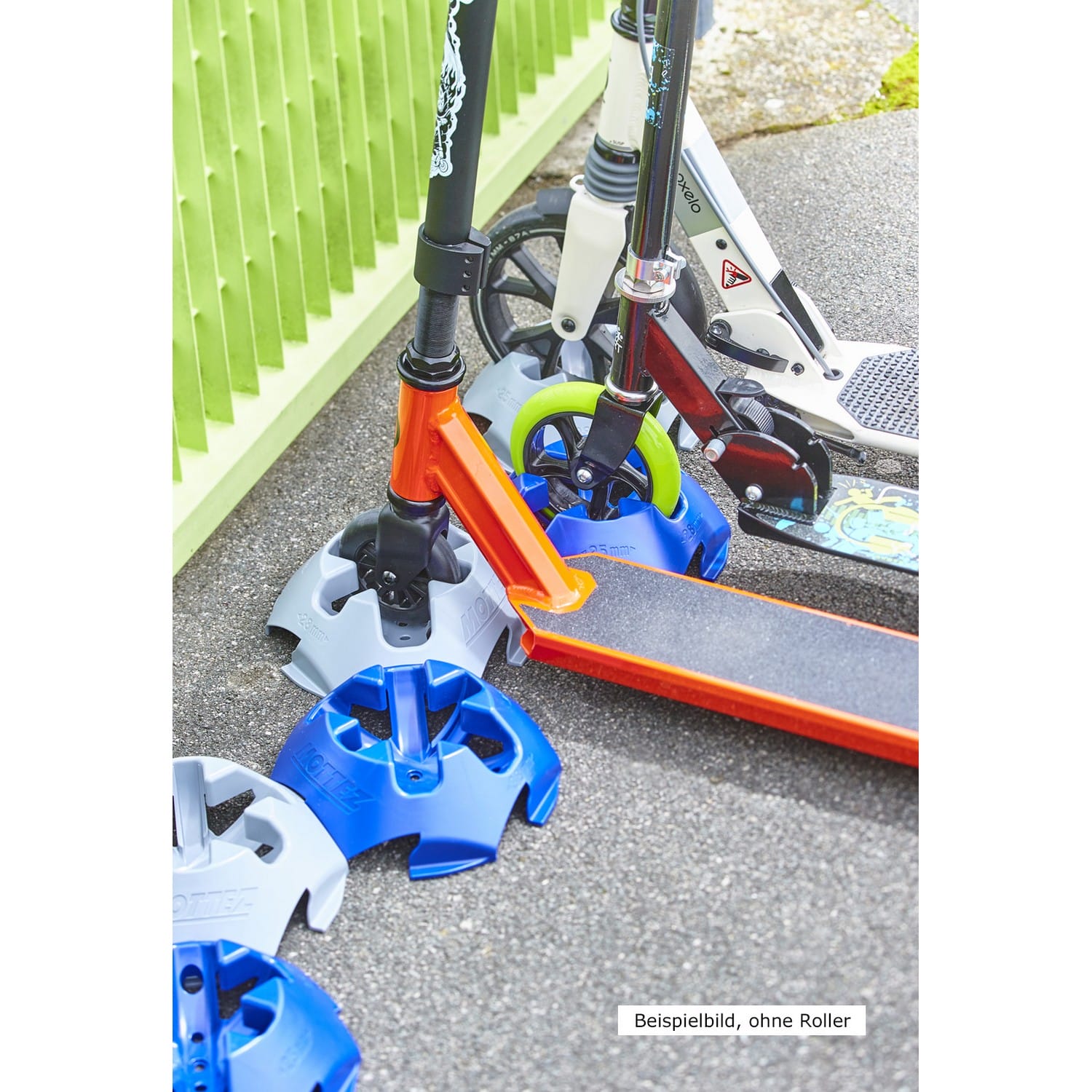 MOTTEZ Bodenständer Stellplatz in Grau, erweiterbar & frei anordnen für Roller BILD 3